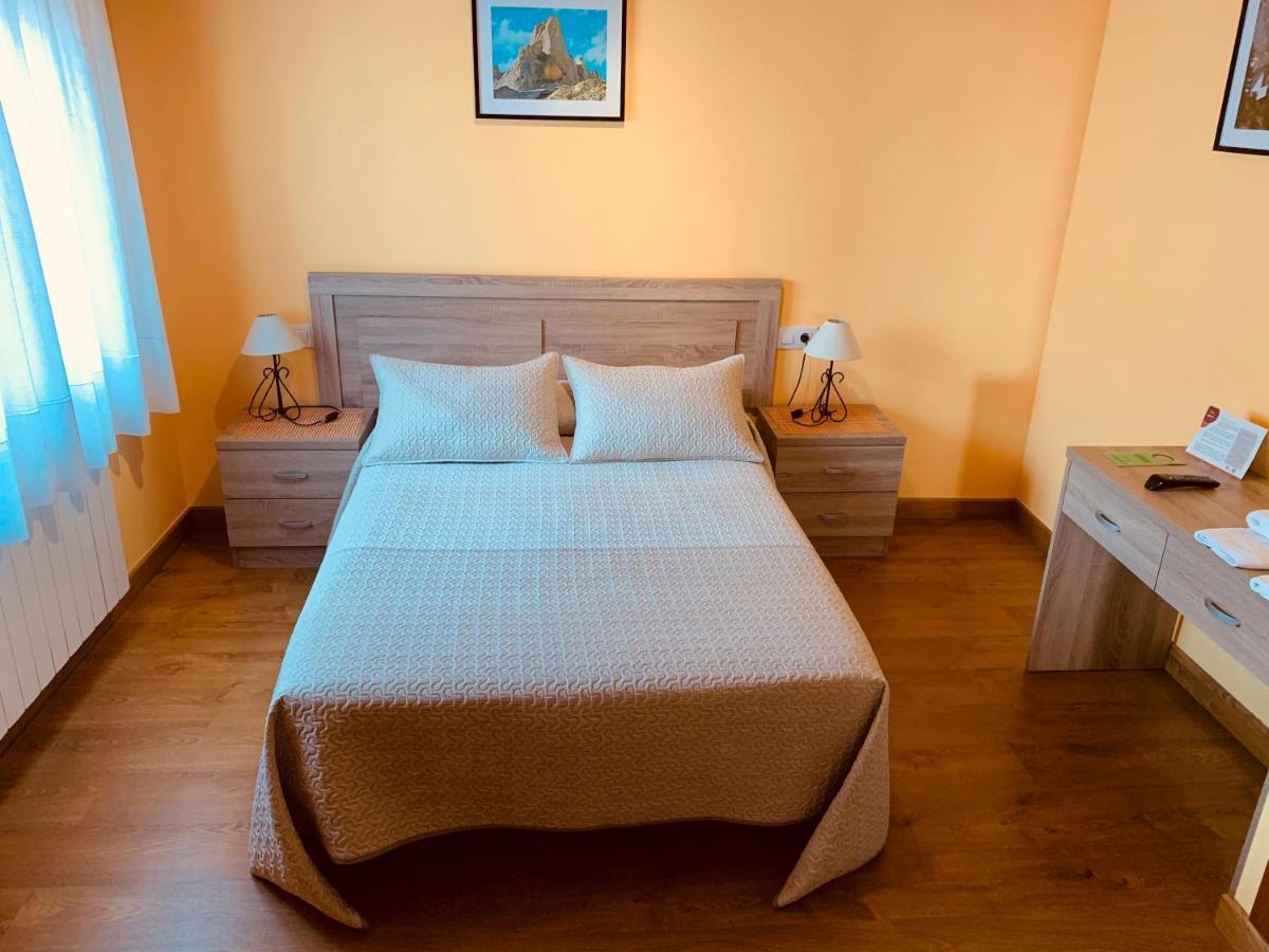 Hostal La Serna Ξενοδοχείο Potes Εξωτερικό φωτογραφία