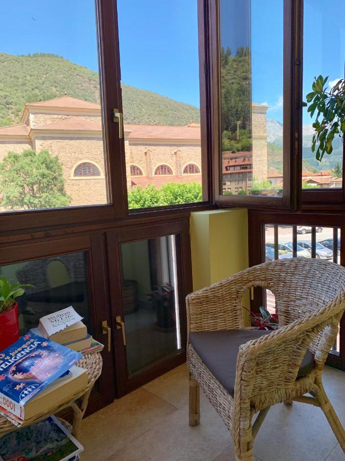Hostal La Serna Ξενοδοχείο Potes Εξωτερικό φωτογραφία