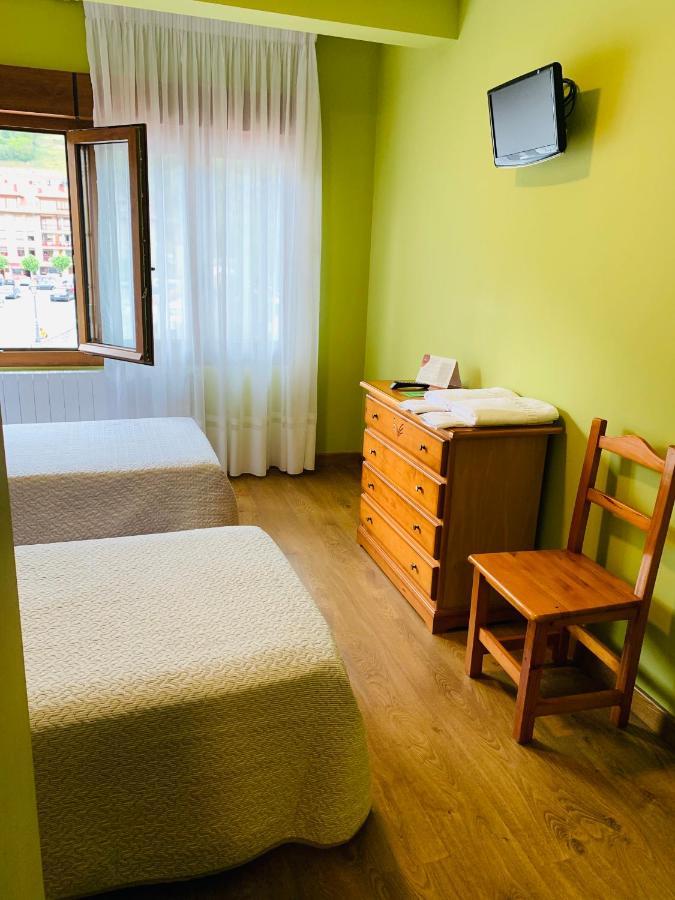 Hostal La Serna Ξενοδοχείο Potes Εξωτερικό φωτογραφία